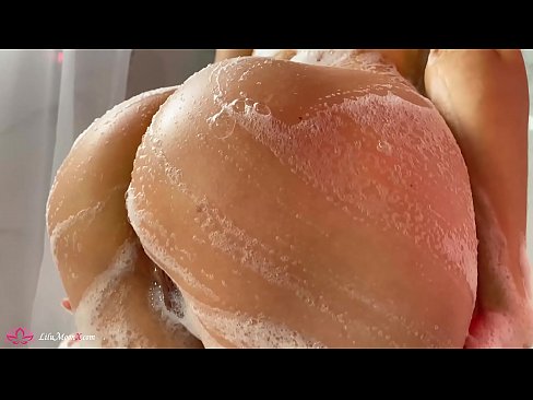 ❤️ Brunetka masturbuje kundičku s vibrátorom až do intenzívneho orgazmu v sprche ☑ Anal video na sk.dienlanhbk.top